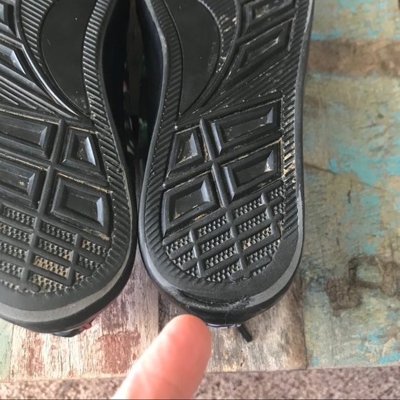 Heavenly Soles Youth 4 - Picture 6 of 8